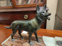 Art deco dog group on marble plinth Thumbnail 4
