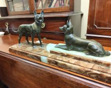Art deco dog group on marble plinth Thumbnail 3