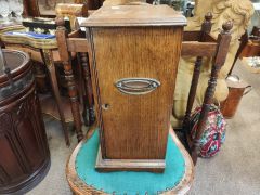 Oak smokers cabinet Thumbnail 4