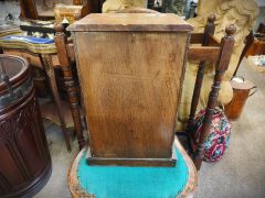 Oak smokers cabinet Thumbnail 3