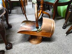 Victorian copper coal scuttle  Thumbnail 2