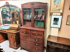 Georgian mahogany secretaire/bookcase Thumbnail 3