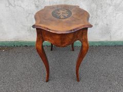 Victorian burr walnut side table Thumbnail 4