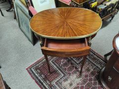 Mahogany occasional table Thumbnail 2