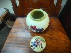Moorecroft jar & cover Thumbnail 3