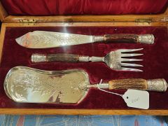 Victorian cased silver mounted set  Thumbnail 2