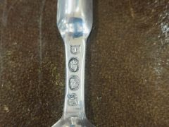 18th century irish silver marrow scoop Thumbnail 4