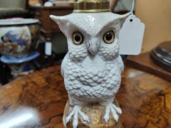 Victorian porcelain owl lamp Thumbnail 2