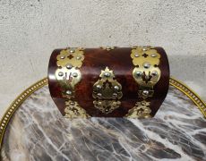 Victorian burr-walnut & brass bound tea caddy Thumbnail 2