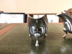 Pair of irish silver sauce boats Thumbnail 4