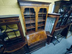 Mahogany bureau  Thumbnail 4