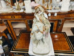 Royal dux figure group Thumbnail 4