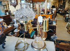 Cut glass lamp  Thumbnail 3