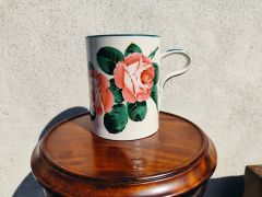Wemyss pottery mug Thumbnail 6