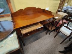 Victorian mahogany washstand Thumbnail 3