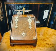 Oak tea caddy scuttle with scoop Thumbnail 1