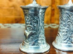 Pair of irish silver pepper pots Thumbnail 4
