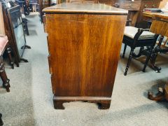 Georgian oak chest of drawers Thumbnail 3