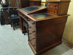 Victorian mahogany desk Thumbnail 3