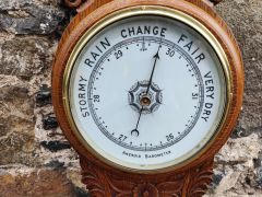 Edwardian oak cased barometer  Thumbnail 2