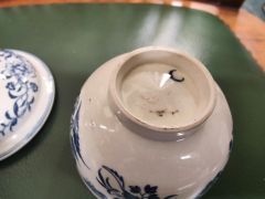 18th century worcester bowl & lid Thumbnail 3