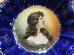 Painted porcelain bowl Thumbnail 2