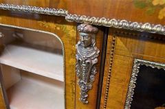 Victorian burr-walnut credenza with inlay Thumbnail 4