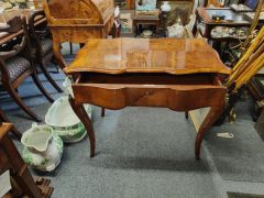 Victorian burr-walnut side table with drawer Thumbnail 4