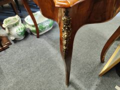 Victorian burr-walnut side table with drawer Thumbnail 3