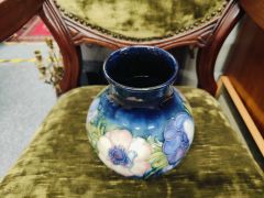 Moorcroft vase  Thumbnail 3