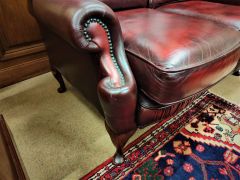 Two seater red leather settee Thumbnail 3