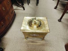 Brass coal box Thumbnail 2
