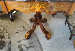 Victorian burr walnut centre table Thumbnail 3