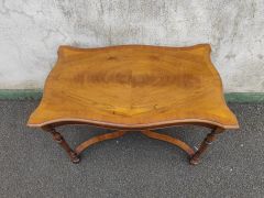 Burr-walnut low table Thumbnail 2