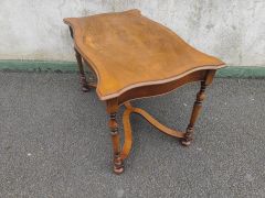 Burr-walnut low table Thumbnail 3