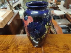 Moorcroft vase Thumbnail 2