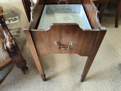 Mahogany jardiniere Thumbnail 4