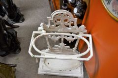 Victorian cast iron stick stand Thumbnail 2