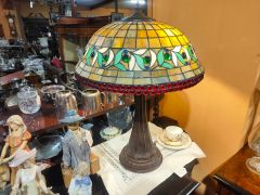 Tiffany lamp Thumbnail 2