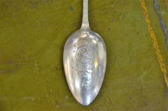Set of eight silver spoons Thumbnail 3