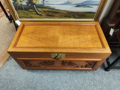 Chinese trunk Thumbnail 2