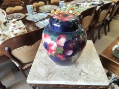 Moorcroft jar & cover Thumbnail 2