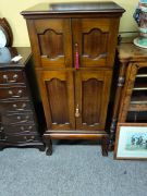 Mahogany cabinet Thumbnail 3