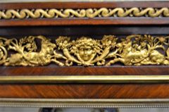 Mahogany display cabinet with inlay Thumbnail 4