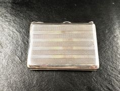 Silver purse  Thumbnail 2