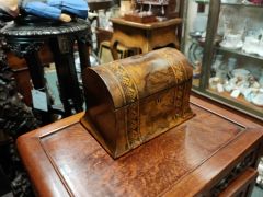 Walnut box Thumbnail 2