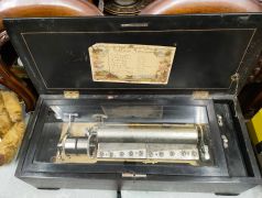 19th century swiss music box Thumbnail 3