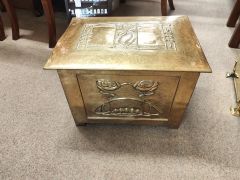 Art nouveau brass coal box Thumbnail 2