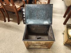 Art nouveau brass coal box Thumbnail 3