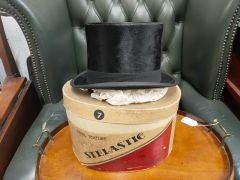Top hat with original box Thumbnail 1